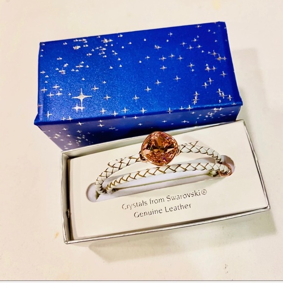 Crystals by Swarovski leather blush stone bracelet - Picture 3 of 8